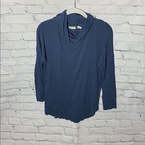 𝅺blue light weight sweater | M